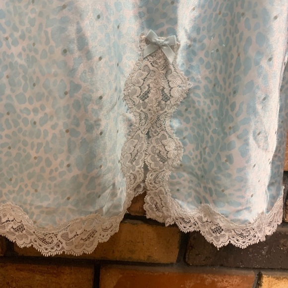 Victoria's Secret Blue and White Lace Slip - Picture 4 of 4